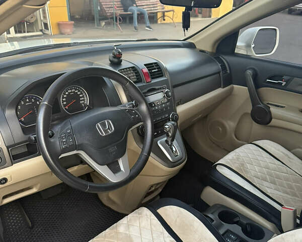 Білий Хонда СРВ, об'ємом двигуна 2.3 л та пробігом 241 тис. км за 9400 $, фото 12 на Automoto.ua