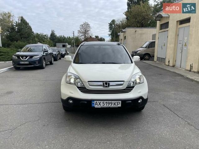 Белый Хонда СРВ, объемом двигателя 2.4 л и пробегом 241 тыс. км за 9700 $, фото 8 на Automoto.ua