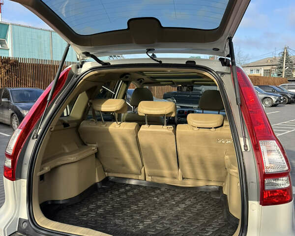 Білий Хонда СРВ, об'ємом двигуна 2.4 л та пробігом 170 тис. км за 9900 $, фото 17 на Automoto.ua