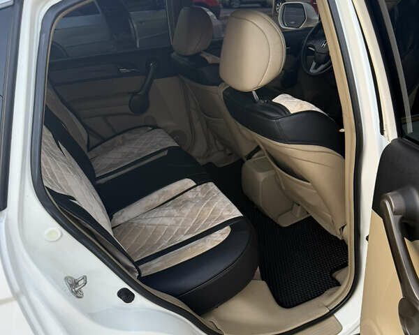 Білий Хонда СРВ, об'ємом двигуна 2.3 л та пробігом 241 тис. км за 9400 $, фото 13 на Automoto.ua