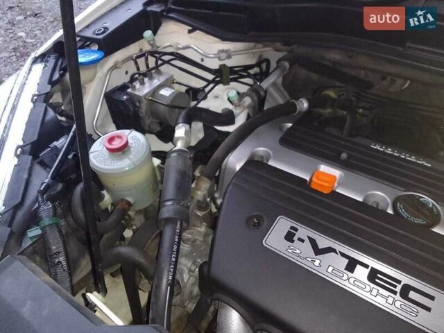 Белый Хонда СРВ, объемом двигателя 2.35 л и пробегом 133 тыс. км за 10200 $, фото 23 на Automoto.ua