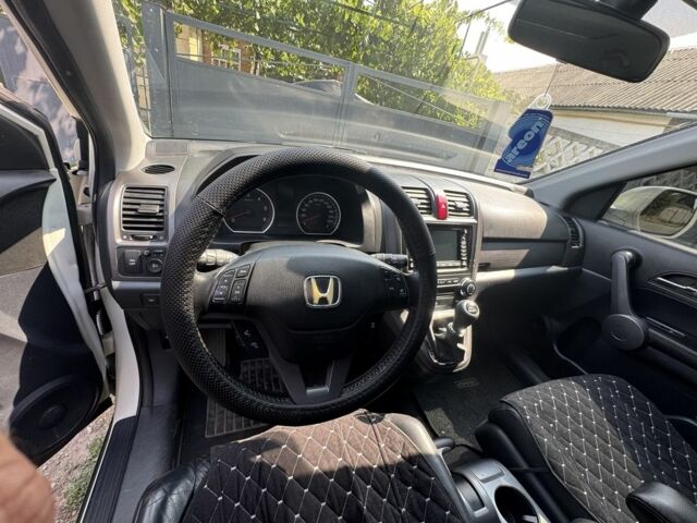 Белый Хонда СРВ, объемом двигателя 2.2 л и пробегом 218 тыс. км за 7000 $, фото 3 на Automoto.ua