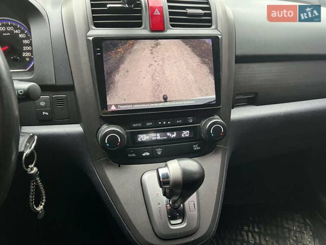 Белый Хонда СРВ, объемом двигателя 2.2 л и пробегом 270 тыс. км за 12999 $, фото 19 на Automoto.ua