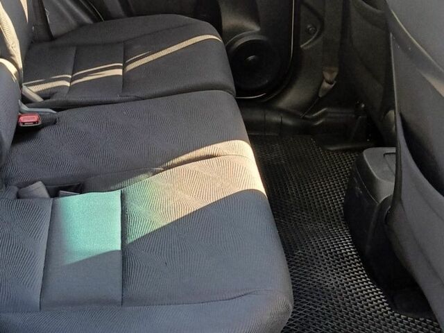 Белый Хонда СРВ, объемом двигателя 0 л и пробегом 226 тыс. км за 12390 $, фото 5 на Automoto.ua