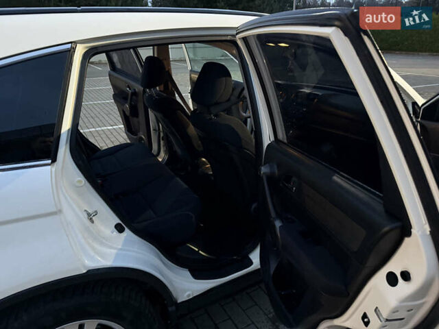 Білий Хонда СРВ, об'ємом двигуна 2.2 л та пробігом 258 тис. км за 12900 $, фото 7 на Automoto.ua