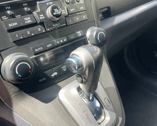 Білий Хонда СРВ, об'ємом двигуна 2.35 л та пробігом 108 тис. км за 13999 $, фото 12 на Automoto.ua