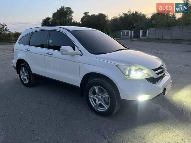 Белый Хонда СРВ, объемом двигателя 2.2 л и пробегом 270 тыс. км за 12999 $, фото 6 на Automoto.ua