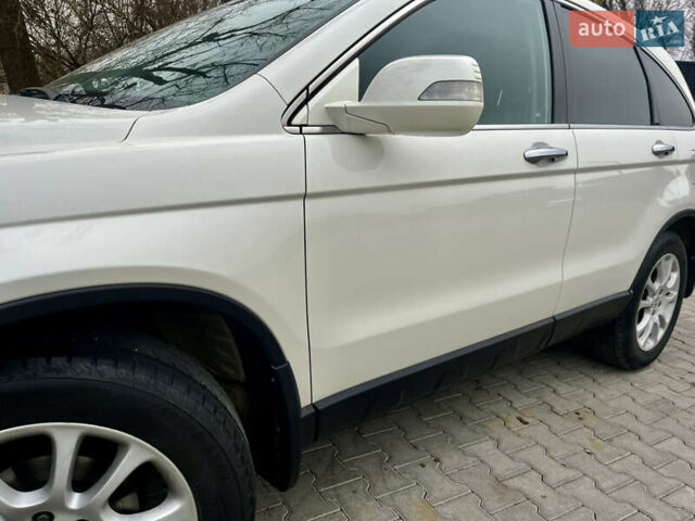 Белый Хонда СРВ, объемом двигателя 2.2 л и пробегом 159 тыс. км за 15550 $, фото 5 на Automoto.ua