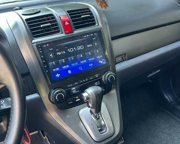 Белый Хонда СРВ, объемом двигателя 2.2 л и пробегом 223 тыс. км за 13200 $, фото 3 на Automoto.ua