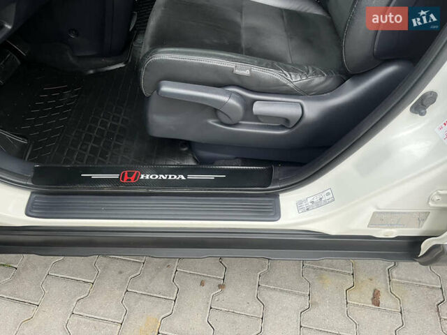 Белый Хонда СРВ, объемом двигателя 2.2 л и пробегом 159 тыс. км за 15550 $, фото 19 на Automoto.ua