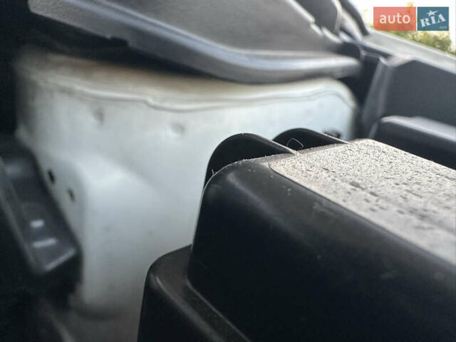 Белый Хонда СРВ, объемом двигателя 2.2 л и пробегом 270 тыс. км за 13800 $, фото 20 на Automoto.ua