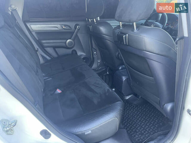 Білий Хонда СРВ, об'ємом двигуна 2.2 л та пробігом 270 тис. км за 12600 $, фото 35 на Automoto.ua