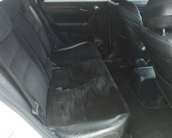 Белый Хонда СРВ, объемом двигателя 2.35 л и пробегом 190 тыс. км за 11800 $, фото 11 на Automoto.ua