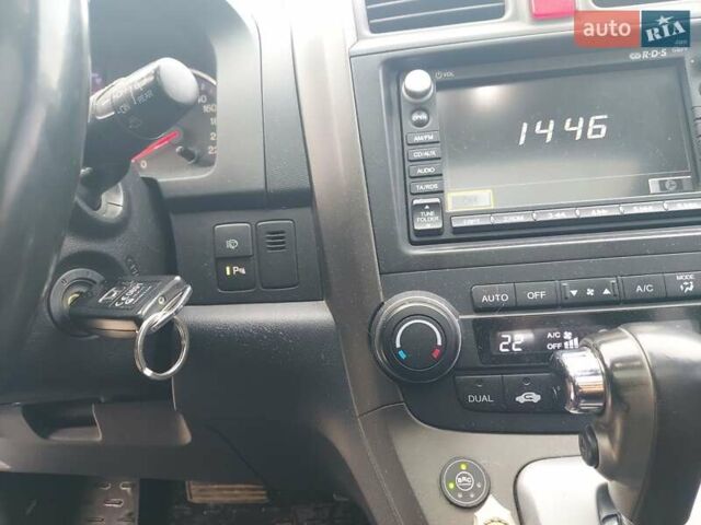 Белый Хонда СРВ, объемом двигателя 2 л и пробегом 204 тыс. км за 12300 $, фото 22 на Automoto.ua