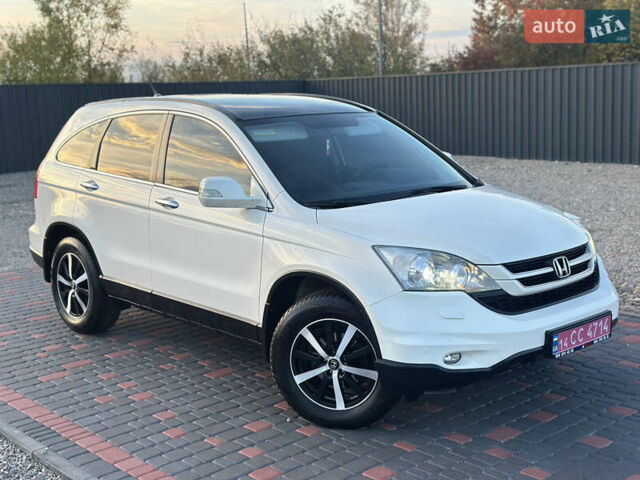 Хонда СРВ 2010 в Береговом на Automoto.ua Белый Хонда СРВ, объемом двигателя 2.2 л и пробегом 270 тыс. км за 13800 $, фото 1 на Automoto.ua