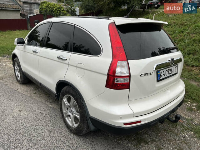 Белый Хонда СРВ, объемом двигателя 2.2 л и пробегом 270 тыс. км за 12999 $, фото 4 на Automoto.ua
