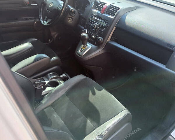 Белый Хонда СРВ, объемом двигателя 2.35 л и пробегом 190 тыс. км за 11800 $, фото 9 на Automoto.ua