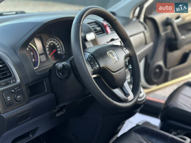 Хонда СРВ 2010 в Береговом на Automoto.ua Белый Хонда СРВ, объемом двигателя 2.2 л и пробегом 270 тыс. км за 13800 $, фото 15 на Automoto.ua