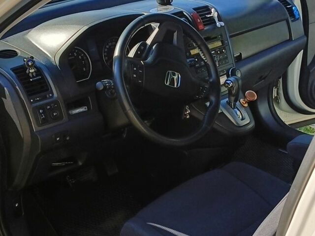 Белый Хонда СРВ, объемом двигателя 0 л и пробегом 226 тыс. км за 12390 $, фото 3 на Automoto.ua