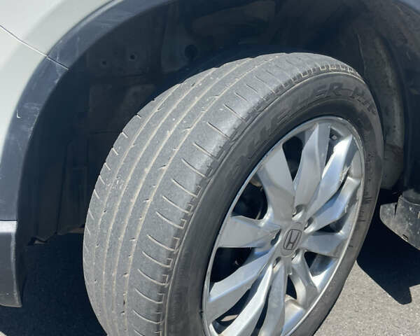 Білий Хонда СРВ, об'ємом двигуна 2.35 л та пробігом 108 тис. км за 13999 $, фото 10 на Automoto.ua