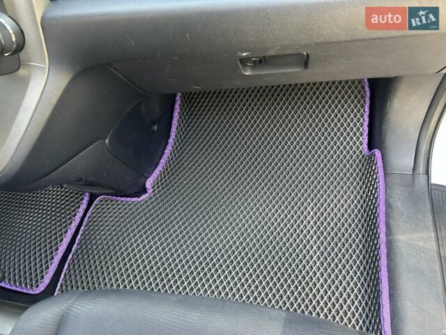 Белый Хонда СРВ, объемом двигателя 2 л и пробегом 211 тыс. км за 12000 $, фото 10 на Automoto.ua