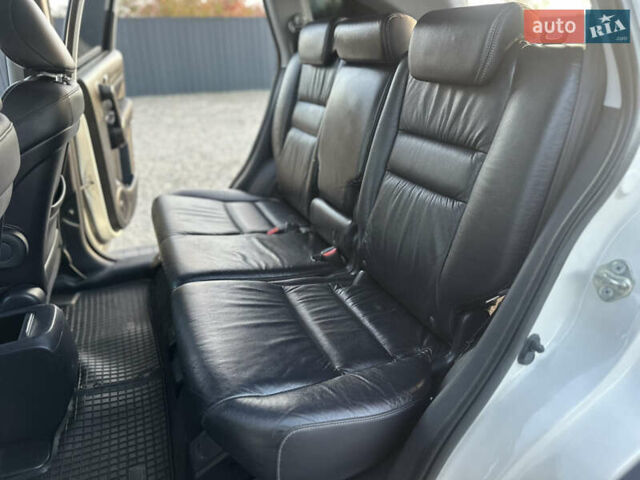 Хонда СРВ 2010 в Береговом на Automoto.ua Белый Хонда СРВ, объемом двигателя 2.2 л и пробегом 270 тыс. км за 13800 $, фото 17 на Automoto.ua