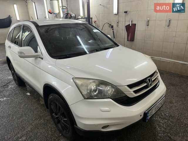 Белый Хонда СРВ, объемом двигателя 2 л и пробегом 324 тыс. км за 11500 $, фото 1 на Automoto.ua