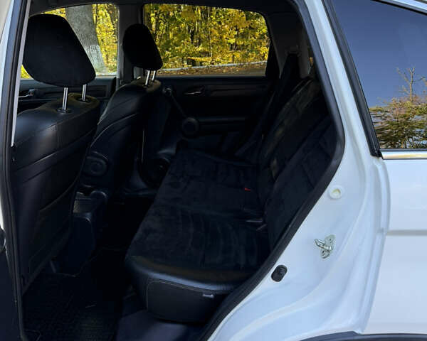 Белый Хонда СРВ, объемом двигателя 2.2 л и пробегом 330 тыс. км за 14300 $, фото 32 на Automoto.ua