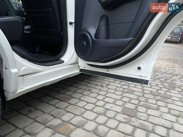 Белый Хонда СРВ, объемом двигателя 2.2 л и пробегом 185 тыс. км за 14200 $, фото 53 на Automoto.ua