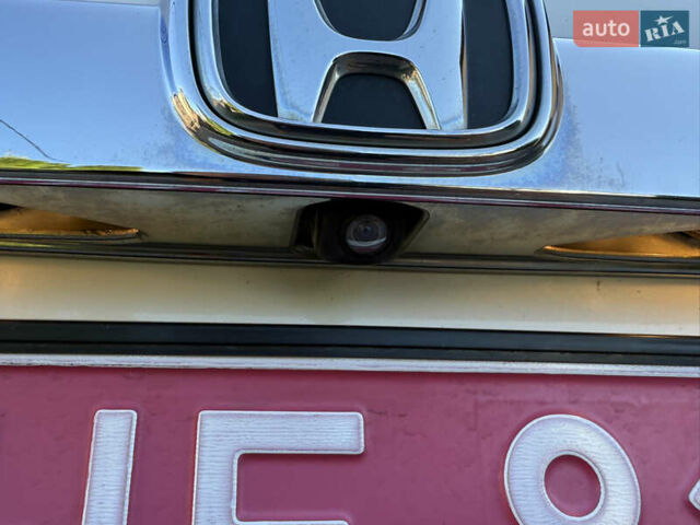 Белый Хонда СРВ, объемом двигателя 2.2 л и пробегом 219 тыс. км за 13691 $, фото 48 на Automoto.ua