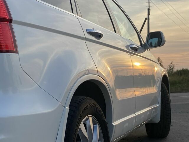 Белый Хонда СРВ, объемом двигателя 2.2 л и пробегом 190 тыс. км за 14200 $, фото 5 на Automoto.ua