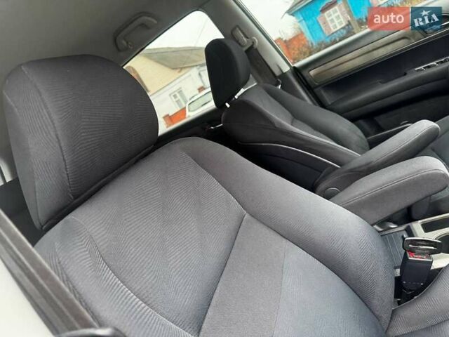 Белый Хонда СРВ, объемом двигателя 2.2 л и пробегом 170 тыс. км за 12500 $, фото 45 на Automoto.ua