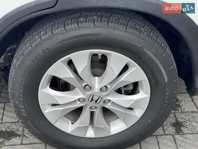 Белый Хонда СРВ, объемом двигателя 2.35 л и пробегом 167 тыс. км за 12300 $, фото 16 на Automoto.ua