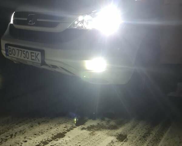 Белый Хонда СРВ, объемом двигателя 2.4 л и пробегом 290 тыс. км за 13200 $, фото 22 на Automoto.ua