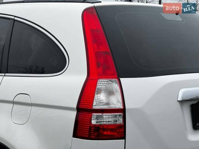 Белый Хонда СРВ, объемом двигателя 2.2 л и пробегом 170 тыс. км за 12500 $, фото 18 на Automoto.ua