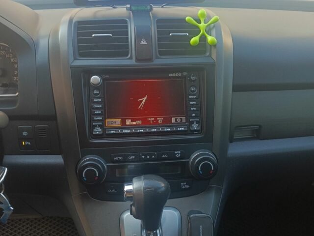 Белый Хонда СРВ, объемом двигателя 2.2 л и пробегом 240 тыс. км за 13600 $, фото 8 на Automoto.ua