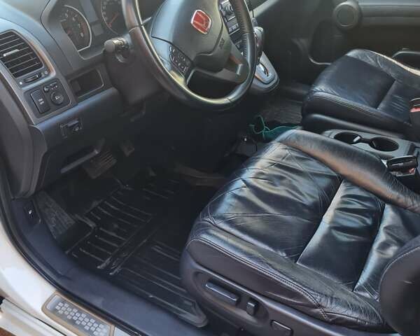 Белый Хонда СРВ, объемом двигателя 2.4 л и пробегом 290 тыс. км за 13200 $, фото 18 на Automoto.ua