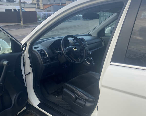 Белый Хонда СРВ, объемом двигателя 2.2 л и пробегом 296 тыс. км за 12000 $, фото 8 на Automoto.ua