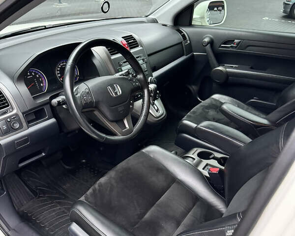 Белый Хонда СРВ, объемом двигателя 0 л и пробегом 155 тыс. км за 15000 $, фото 11 на Automoto.ua