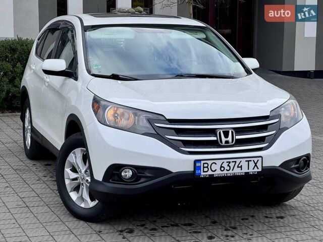 Белый Хонда СРВ, объемом двигателя 2.35 л и пробегом 167 тыс. км за 12300 $, фото 1 на Automoto.ua