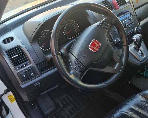 Белый Хонда СРВ, объемом двигателя 2.4 л и пробегом 290 тыс. км за 13200 $, фото 17 на Automoto.ua