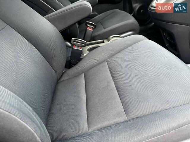 Белый Хонда СРВ, объемом двигателя 2.2 л и пробегом 170 тыс. км за 12500 $, фото 47 на Automoto.ua