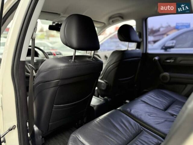 Белый Хонда СРВ, объемом двигателя 2 л и пробегом 214 тыс. км за 11999 $, фото 18 на Automoto.ua