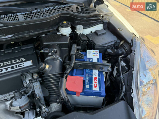 Белый Хонда СРВ, объемом двигателя 2.2 л и пробегом 219 тыс. км за 13691 $, фото 73 на Automoto.ua