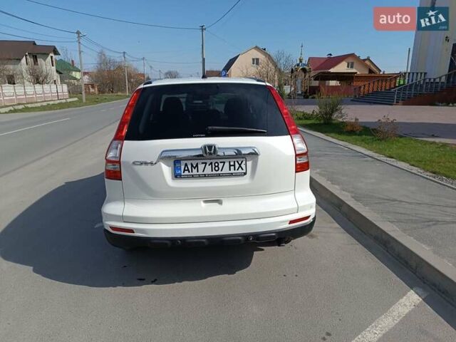 Белый Хонда СРВ, объемом двигателя 2.2 л и пробегом 306 тыс. км за 13100 $, фото 7 на Automoto.ua