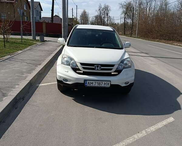 Белый Хонда СРВ, объемом двигателя 2.2 л и пробегом 306 тыс. км за 13100 $, фото 1 на Automoto.ua