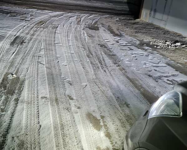 Белый Хонда СРВ, объемом двигателя 2.4 л и пробегом 290 тыс. км за 13200 $, фото 25 на Automoto.ua