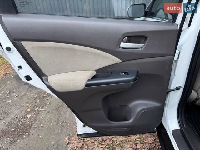 Білий Хонда СРВ, об'ємом двигуна 2.4 л та пробігом 168 тис. км за 11950 $, фото 23 на Automoto.ua