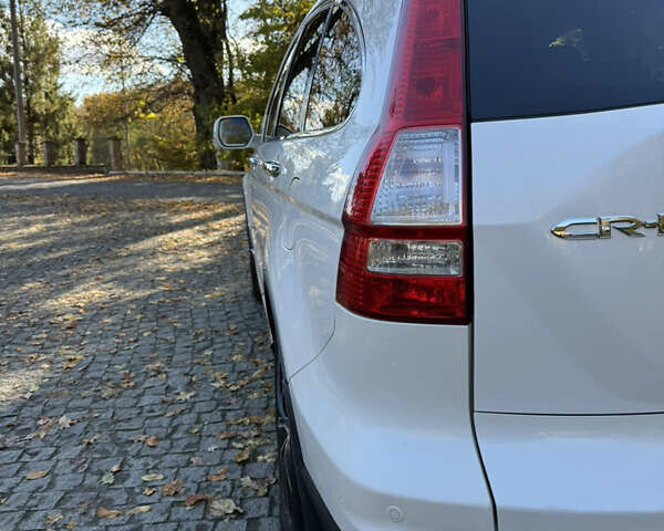 Белый Хонда СРВ, объемом двигателя 2.2 л и пробегом 330 тыс. км за 14300 $, фото 9 на Automoto.ua