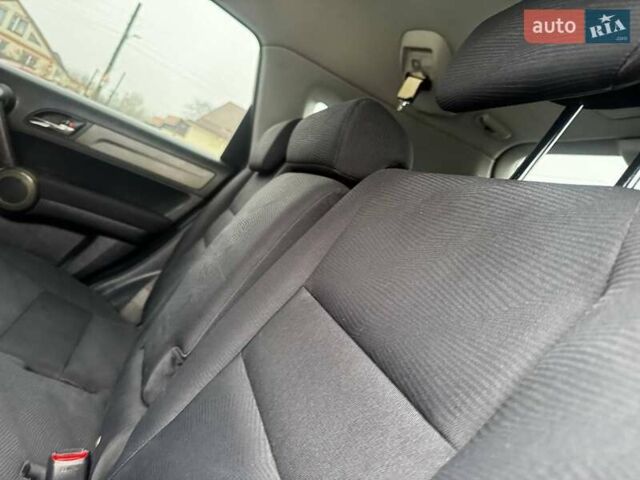 Белый Хонда СРВ, объемом двигателя 2.2 л и пробегом 170 тыс. км за 12500 $, фото 36 на Automoto.ua